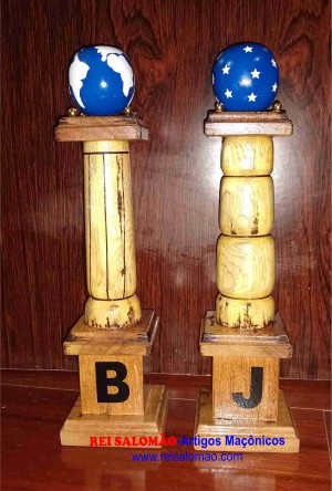 Colunetas B e J com 33 cm
