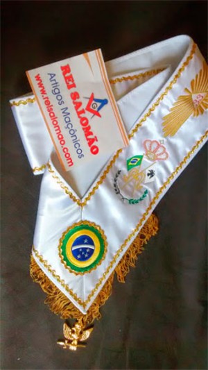 Faixa do Grau 33 com jóia